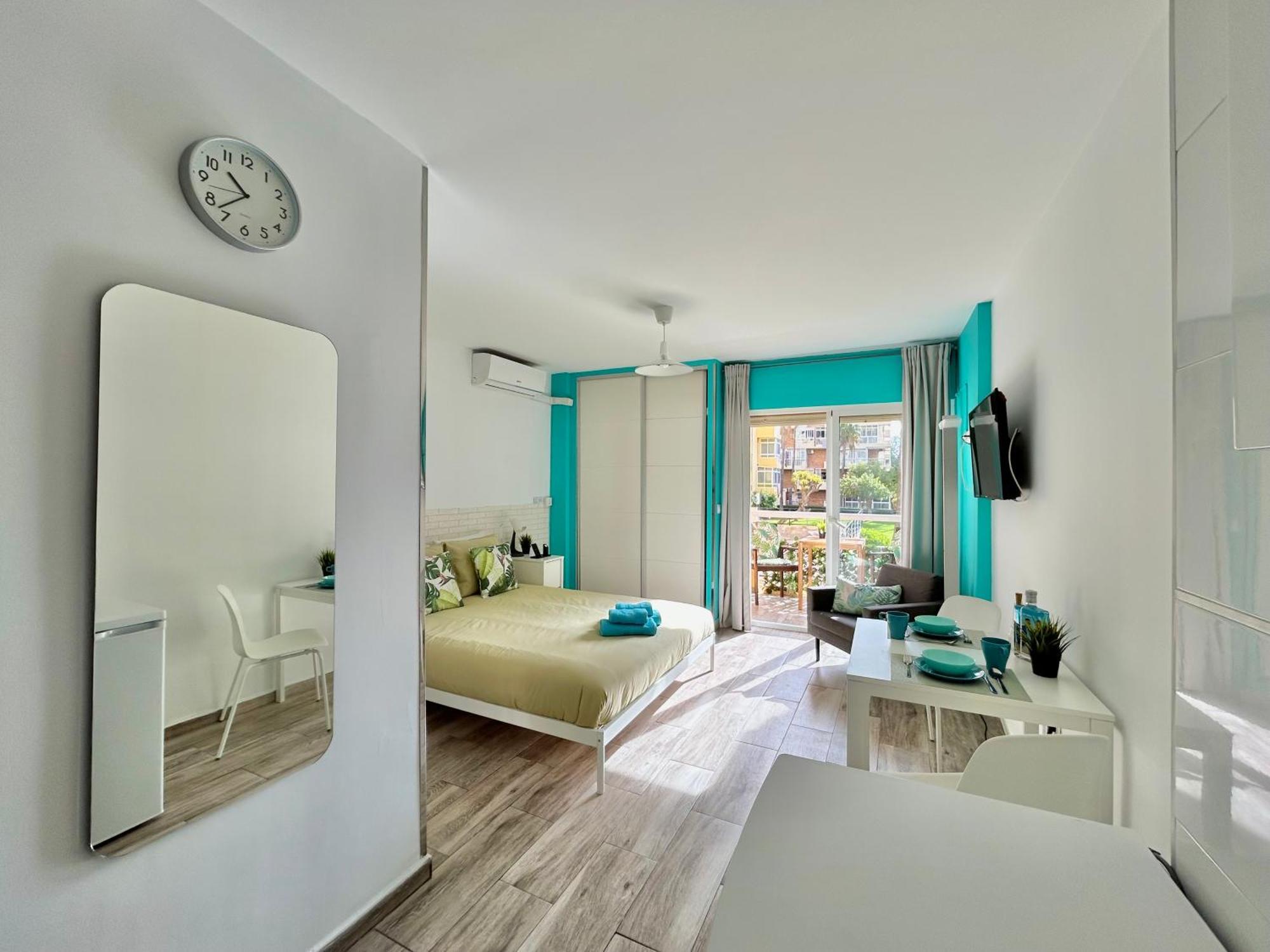 Hoja De Palma Apartman Benalmádena Kültér fotó