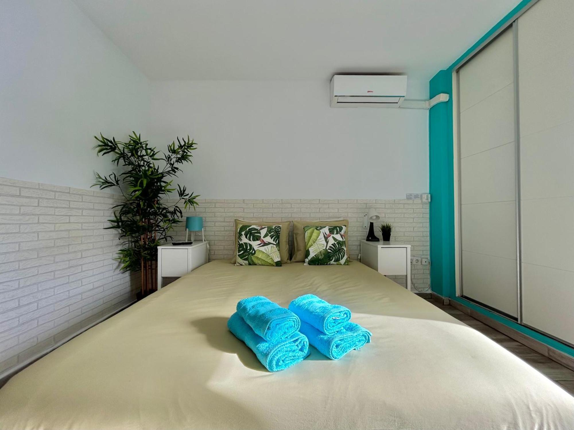 Hoja De Palma Apartman Benalmádena Kültér fotó