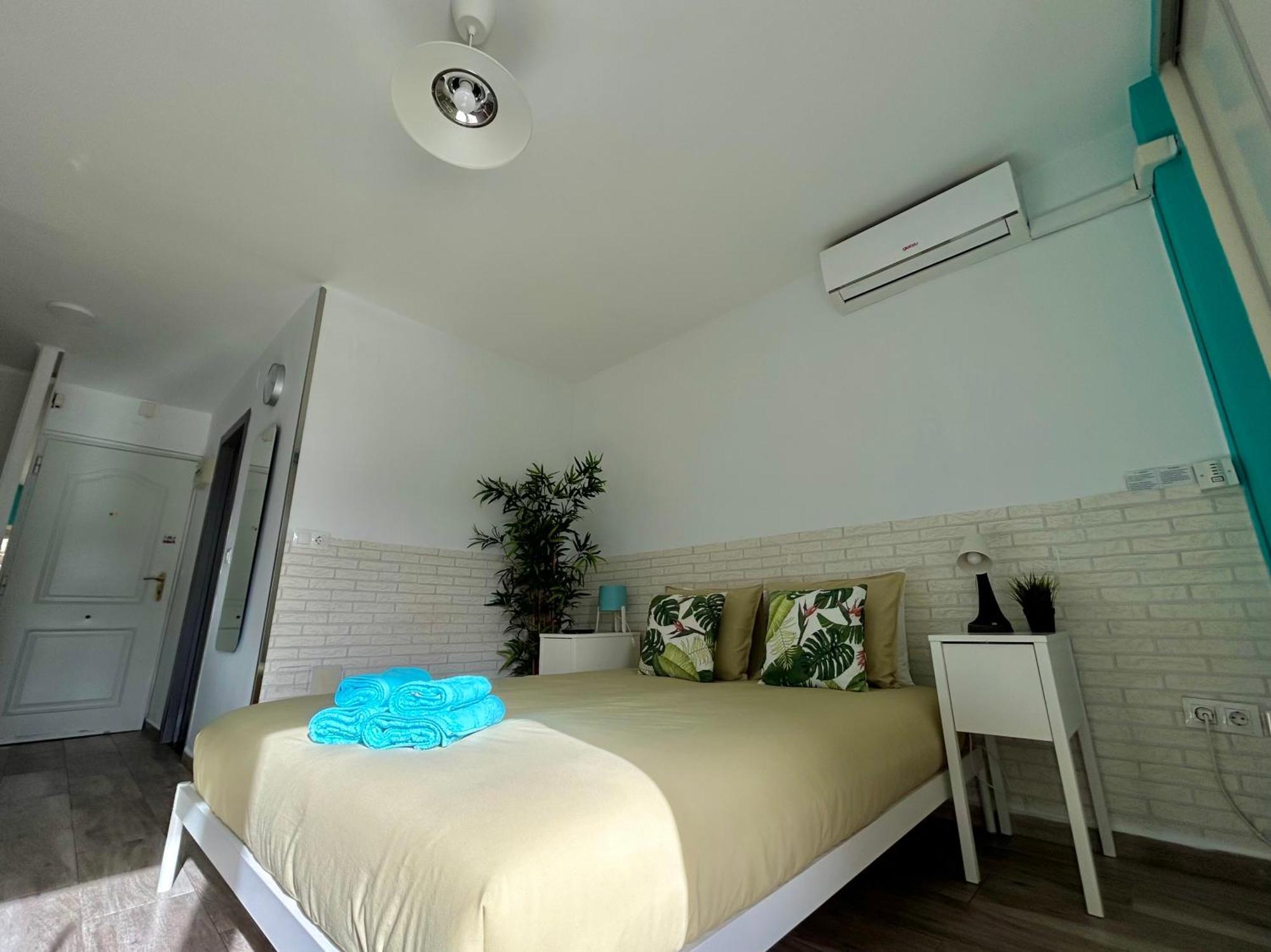 Hoja De Palma Apartman Benalmádena Kültér fotó